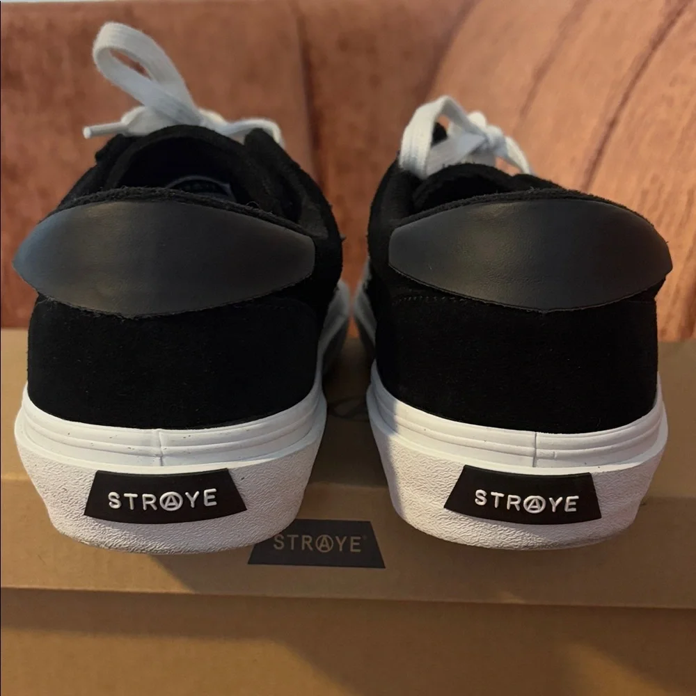 STRAYE Logan Vintage Black suede white flame skater sneakers, size US Menโs 10 - Picture 7 of 11